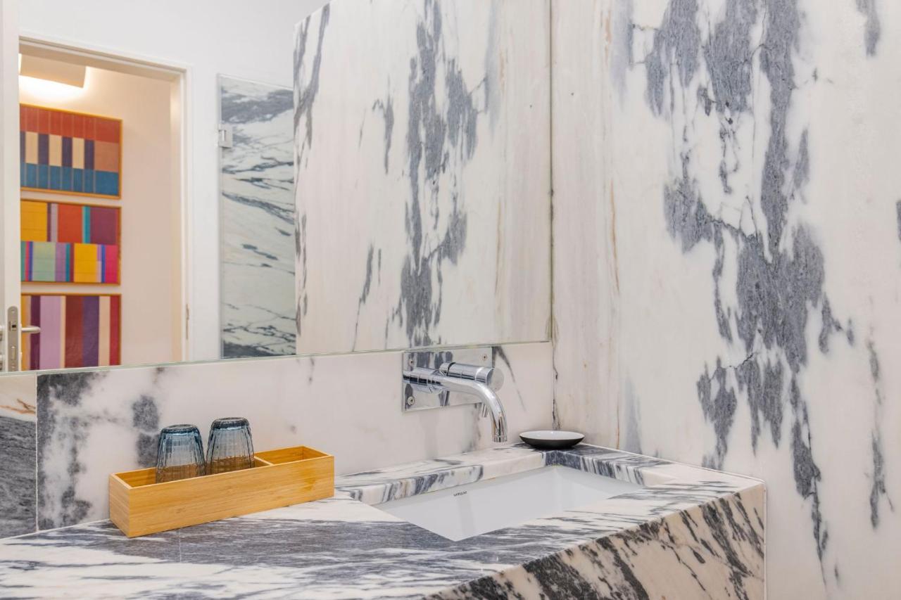 Modern Rustic Flat In Santos By Lovelystay Lisboa Exterior foto